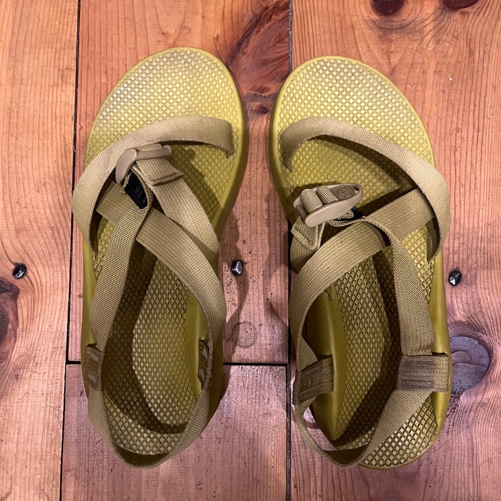 Men’s Lime Green Size 12 Chaco z/1 classic sandal